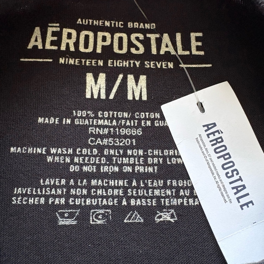NWT Aeropostale Men's Crew Neck Black & Red Graphic Long Sleeve Shirt - Picture 5 of 6